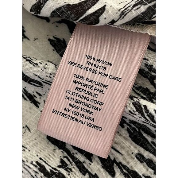 Philosophy Shirt Womans XS Button Up Blouse Top Tan Black Animal Print NEW - Picture 10 of 11